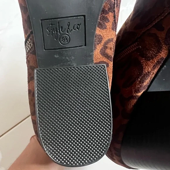 Style & Co Women's Masrinaa Ankle Booties NWOB Size 8.5 - Picture 6 of 7